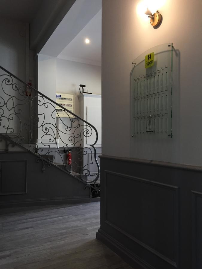 Logis Hotel Du Midi سالو دو بروفونْسْ المظهر الخارجي الصورة